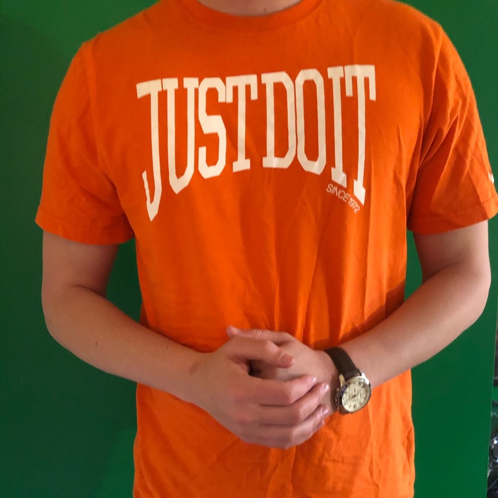 Nike Just Do It Graphic T